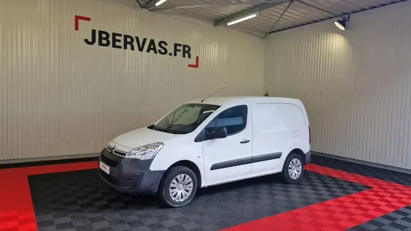 Blanc Utilisé 2017 Citroën Berlingo Comfort Monospace | 8 990 € - Image 1/4