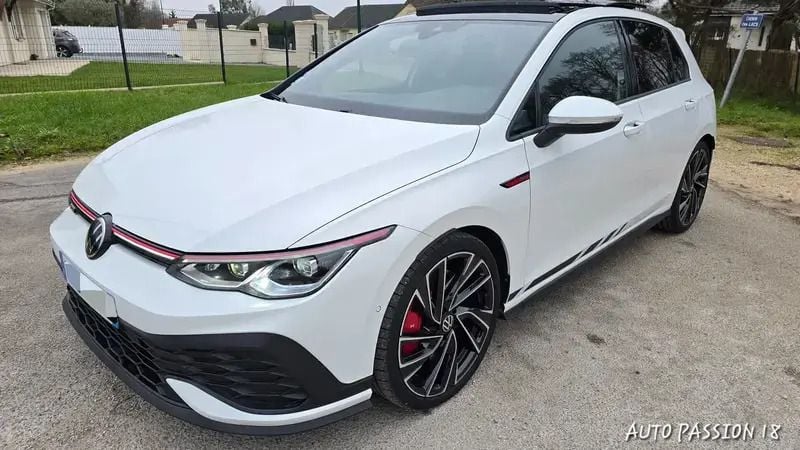 Blanc Utilisé 2023 VW Golf VIII GTI Clubsport Berline | 42 990 € (Prix cher) - Image 1/4