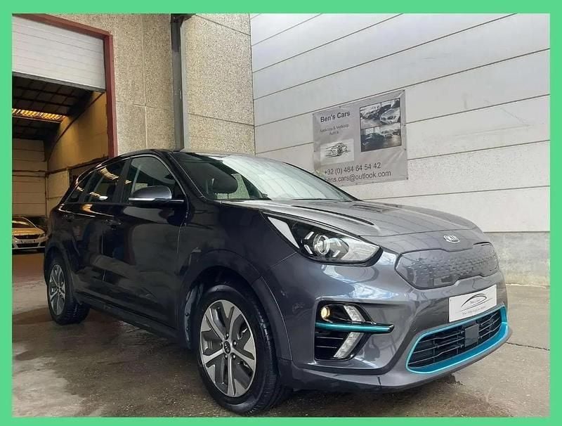 Gris Utilisé 2020 Kia e-Niro 2 SUV | 18 990 € (Prix assez cher) - Image 1/4