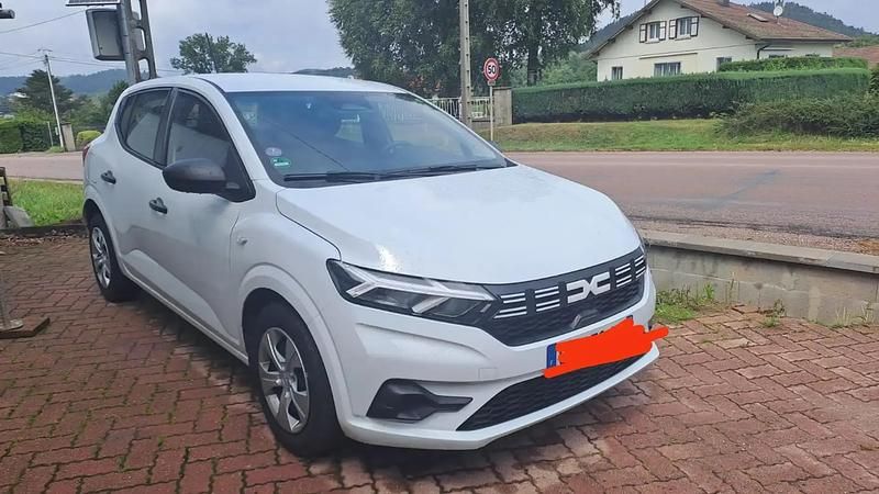 Utilisé 2024 Dacia Sandero Essentiel Citadine | 12 900 € (Bon prix) - Image 1/4