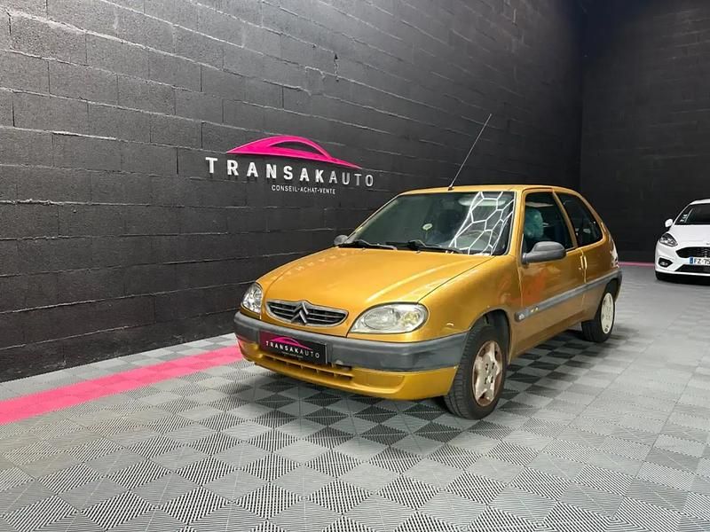 Orange Utilisé 2002 Citroën Saxo Citadine | 2 990 € - Image 1/4
