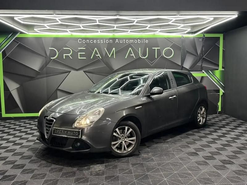 Gris Occasion 2012 Alfa Romeo Giulietta Berline | 8 990 € - Image 1/4