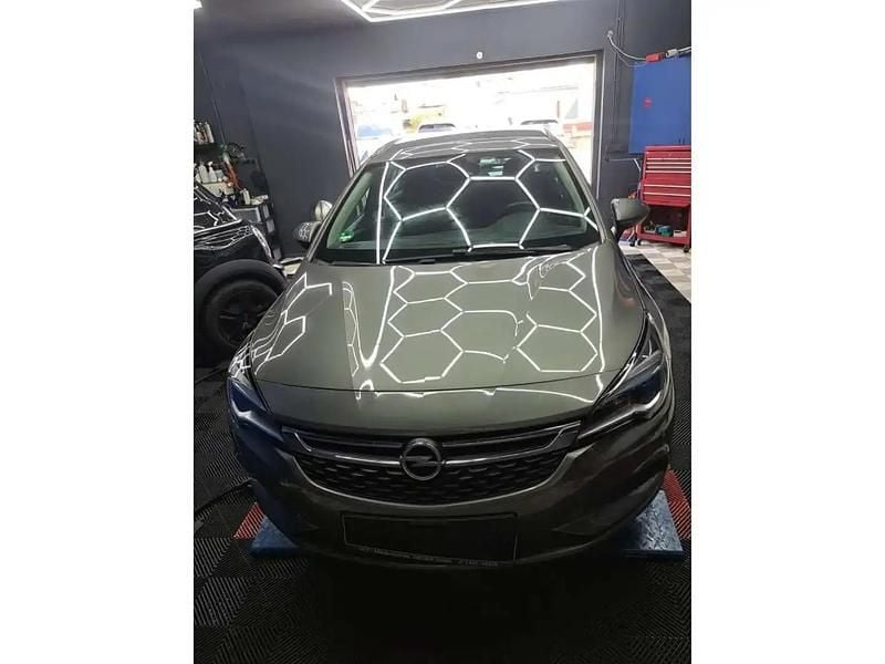 Gris Utilisé 2017 Opel Astra Break | 8 500 € (Super prix) - Image 1/4