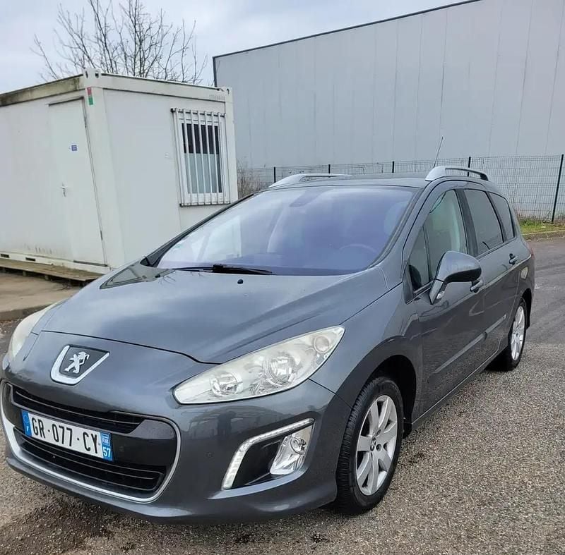Gris Utilisé 2012 Peugeot 308 Active Break | 5 290 € (Bon prix) - Image 1/4