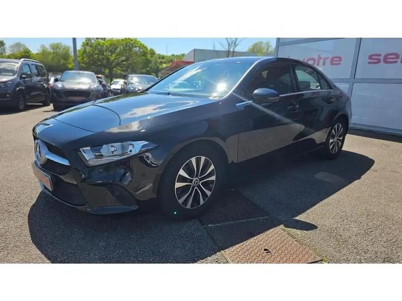 Occasion Mercedes 180 Business 116 ch (85 kW) 2020 Noir Berline