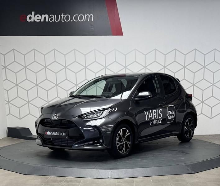 Utilisé 2025 Toyota Yaris Hybrid Design Citadine | 24 185 € (Prix assez cher) - Image 1/4
