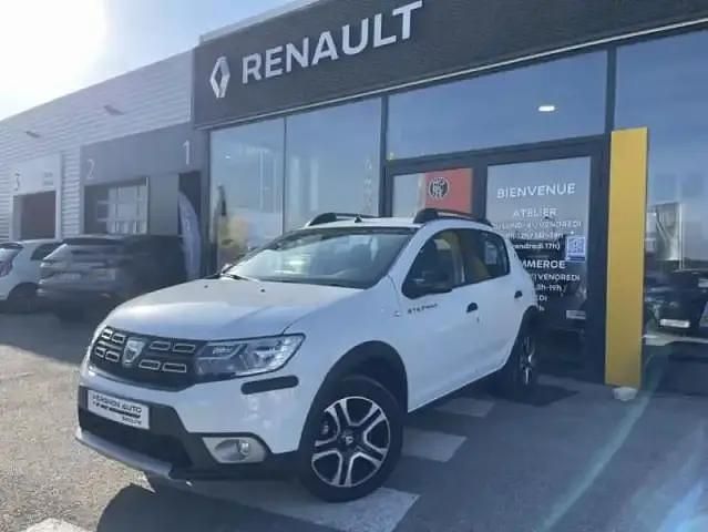 Blanc Utilisé 2020 Dacia Sandero Stepway Berline | 12 790 € (Prix juste) - Image 1/4