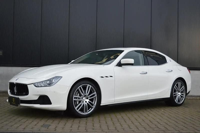 Blanc Occasion 2014 Maserati Ghibli Berline | 31 490 € (Bon prix) - Image 1/4