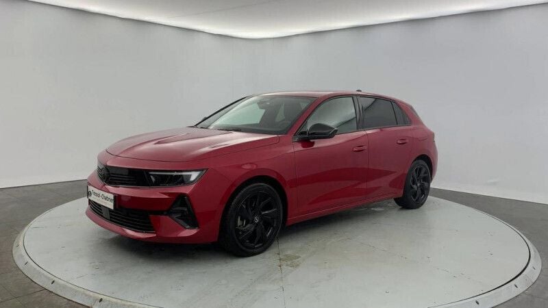 Rouge Utilisé 2023 Opel Astra Berline | 23 484 € (Prix juste) - Image 1/4