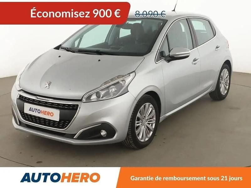 Gris Utilisé 2017 Peugeot 208 Allure Citadine | 7 190 € (Prix juste) - Image 1/2
