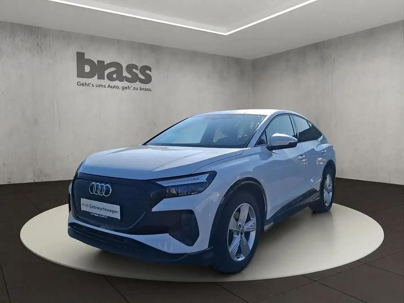 Blanc Utilisé 2022 Audi Q4 e-tron Sport SUV | 25 100 € (Super prix) - Image 1/4