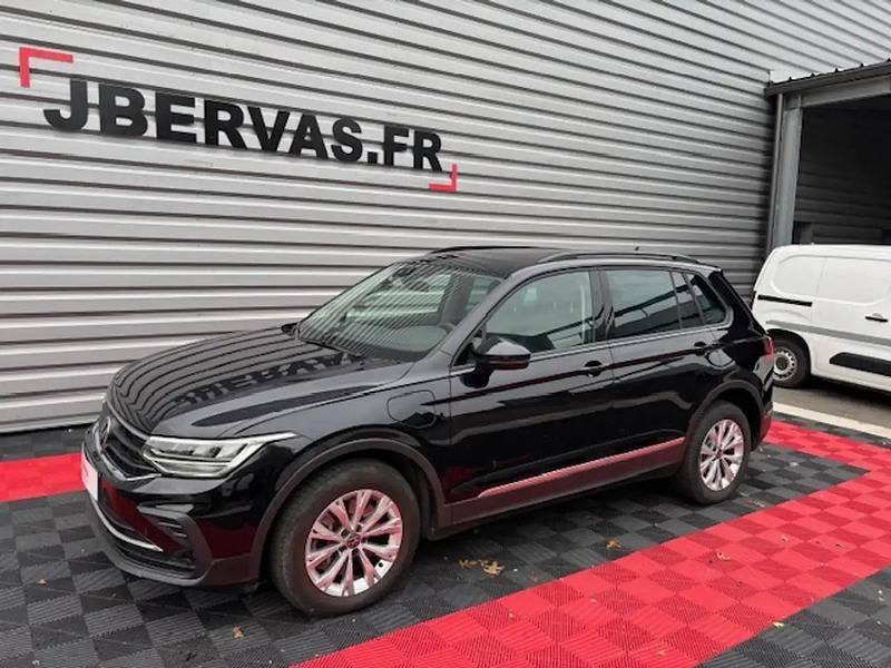 Noir Utilisé 2021 VW Tiguan Business SUV | 26 590 € (Prix juste) - Image 1/4