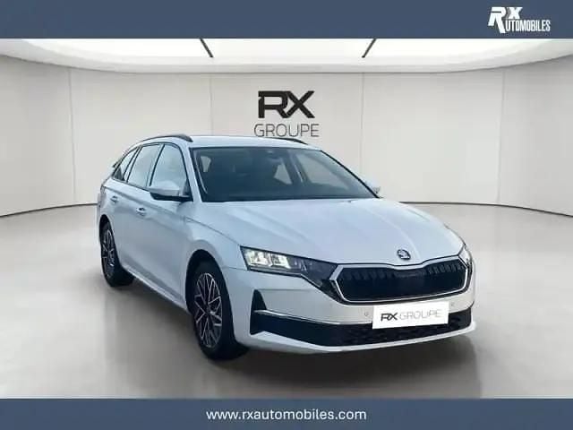 Blanc lune Occasion 2025 Skoda Octavia Break | 30 900 € (Bon prix) - Image 1/4