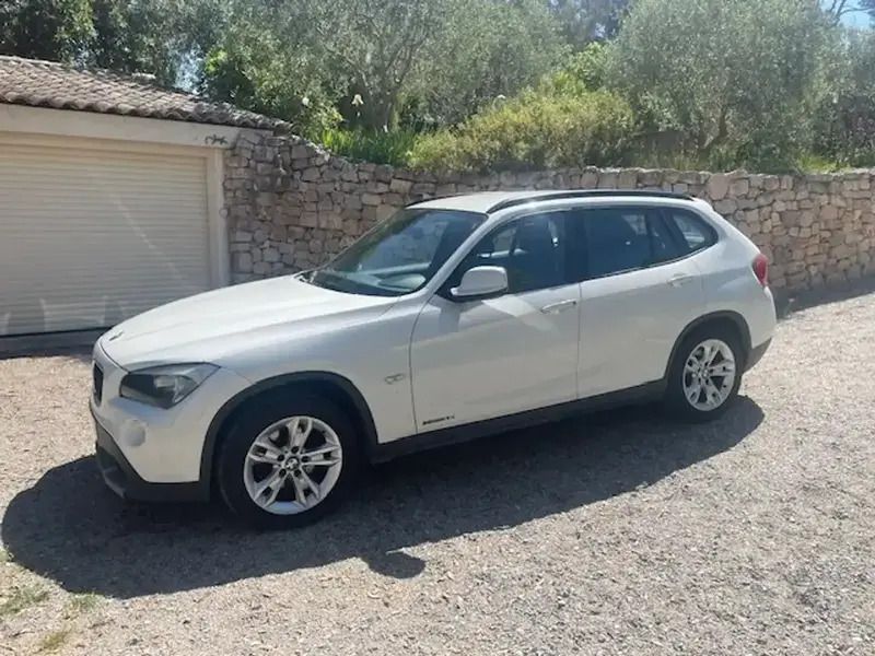 Blanc Utilisé 2010 BMW X1 Comfort Edition SUV | 10 500 € (Prix assez cher) - Image 1/4