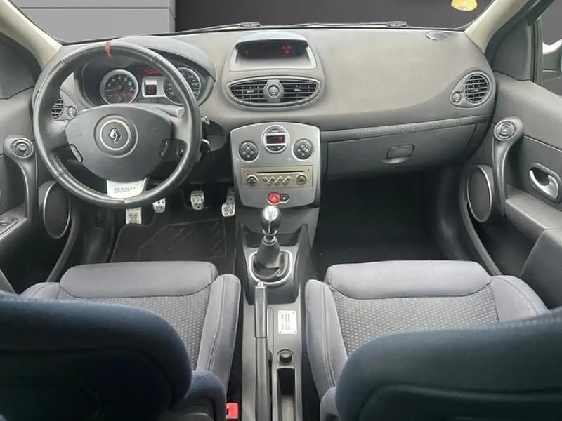 Occasion Renault Clio II 197 ch (144 kW) 2008 Gris Citadine