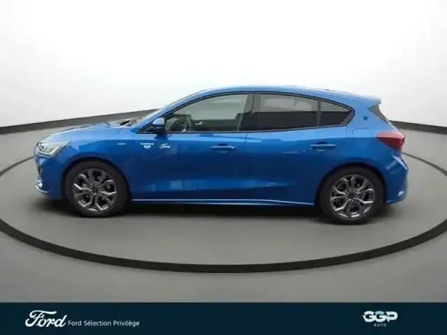 Occasion Ford Focus ST-Line X 2025 Bleu island métallisé Berline