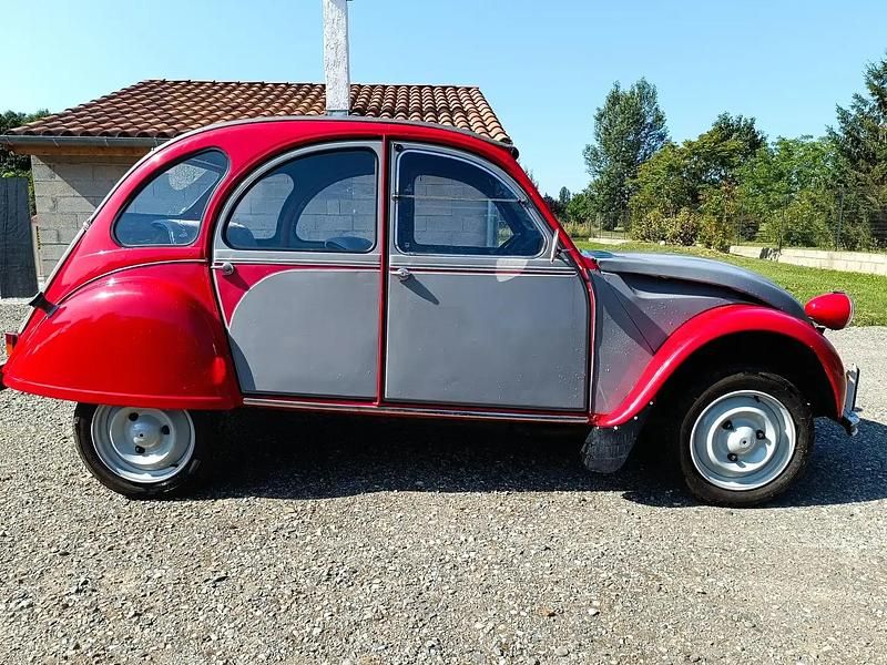 Occasion Citroën 2CV 29 ch (21 kW) 1985 Rouge Berline