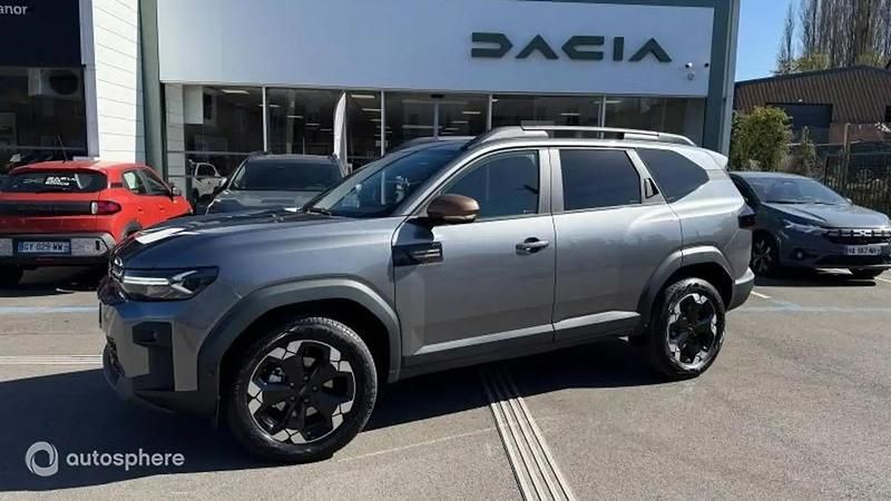 Gris Utilisé 2025 Dacia Bigster Extreme SUV | 28 990 € (Prix juste) - Image 1/4