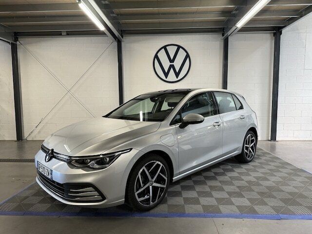 Argent Utilisé 2023 VW Golf VIII Style Berline | 29 990 € (Prix juste) - Image 1/3
