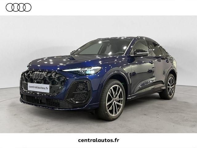 Bleu navarre métallisé Utilisé 2025 Audi Q5 Sportback Design SUV | 82 490 € - Image 1/4