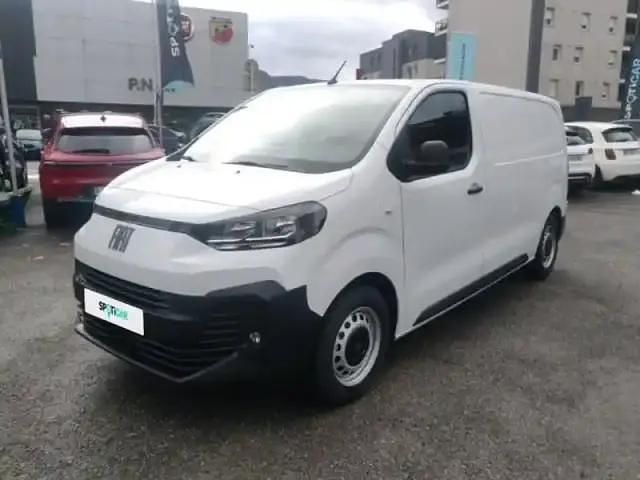 Blanc icy Nouvelle 2025 Fiat Scudo Van | 30 380 € (Prix cher) - Image 1/4