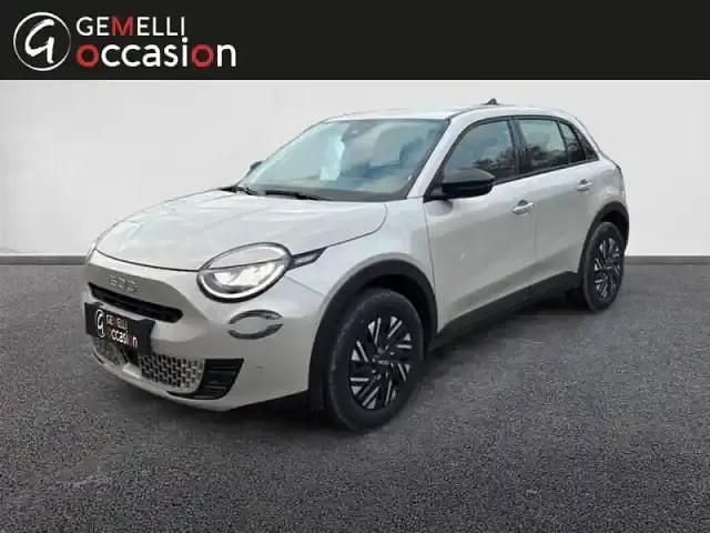 Sable earth métallisé Nouvelle 2025 Fiat 600 SUV | 26 490 € (Prix juste) - Image 1/4