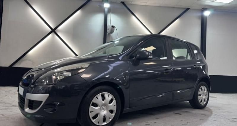 Occasion 2010 Renault Scénic III Monospace | 4 990 € - Image 1/4
