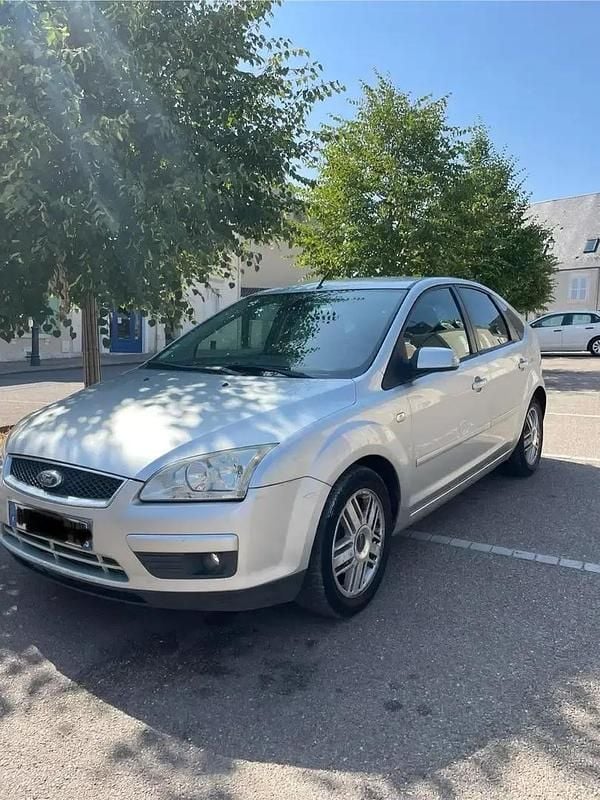 Argent Utilisé 2007 Ford Focus Ghia Berline | 2 200 € (Bon prix) - Image 1/4