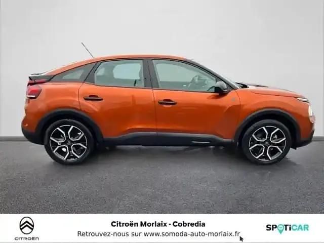 Occasion Citroën e-C4 Feel 100 kW (136 ch) 2022 Brun caramel (n) Berline