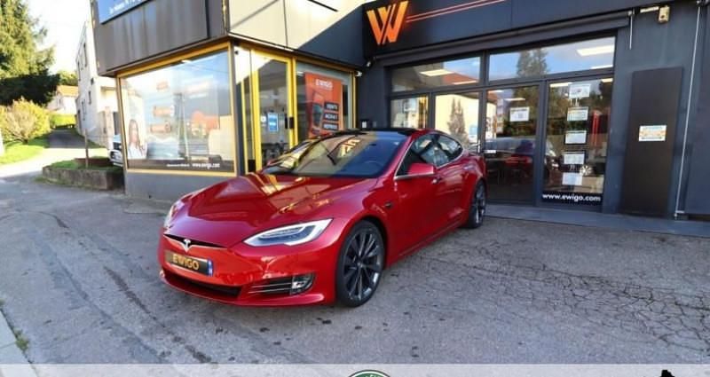 Rouge Utilisé 2018 Tesla Model S Berline | 37 989 € - Image 1/4