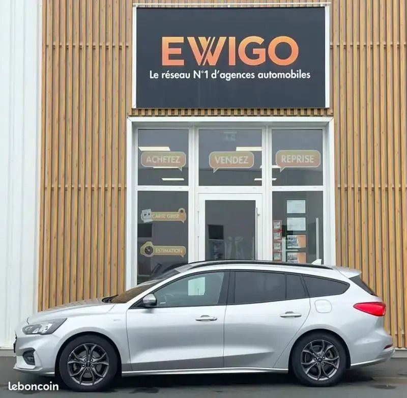 Gris Utilisé 2021 Ford Focus ST-Line Break | 14 480 € (Prix juste) - Image 1/4
