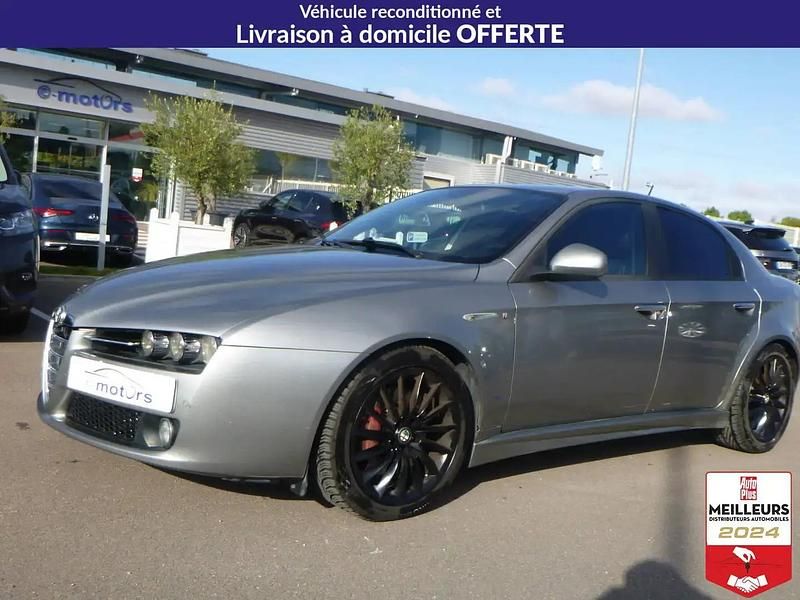 Blanc Utilisé 2011 Alfa Romeo 159 Ti Berline | 9 900 € - Image 1/4