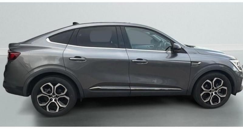 Gris Occasion 2025 Renault Arkana Evolution SUV | 24 890 € (Prix assez cher) - Image 1/4