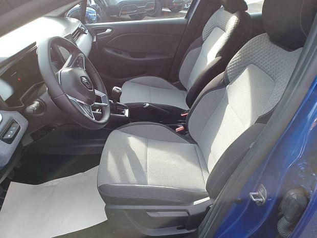 Bleu Utilisé 2024 Renault Clio V Evolution Citadine | 16 990 € (Prix juste) - Image 1/4