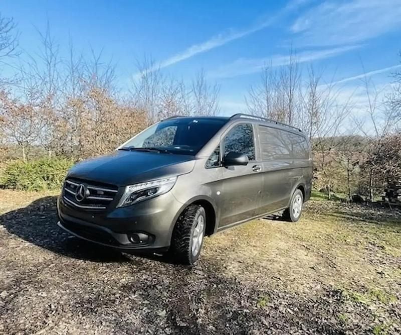 Gris Utilisé 2016 Mercedes Vito Monospace | 28 900 € - Image 1/4