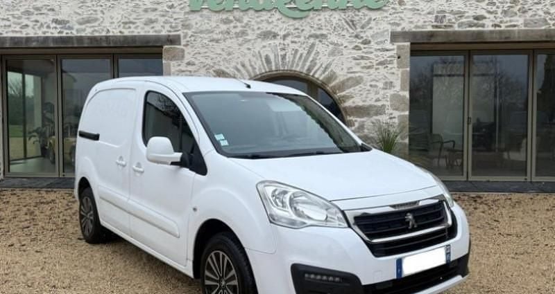 Blanc Occasion 2018 Peugeot Partner Premium Monospace | 10 990 € (Prix juste) - Image 1/4