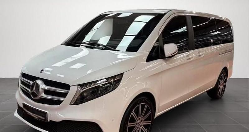 Occasion 2024 Mercedes 300 Avantgarde Break | 58 690 € - Image 1/4