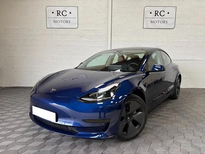 Bleu Utilisé 2022 Tesla Model 3 Standard Range Plus Berline | 27 985 € - Image 1/4