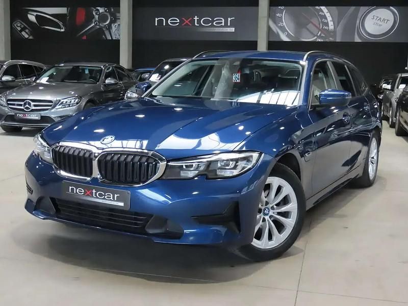 Bleu Utilisé 2022 BMW 320e Sport Line Break | 28 990 € (Super prix) - Image 1/4