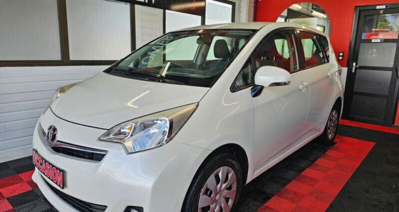 Utilisé 2013 Toyota Verso-S Monospace | 5 990 € - Image 1/4