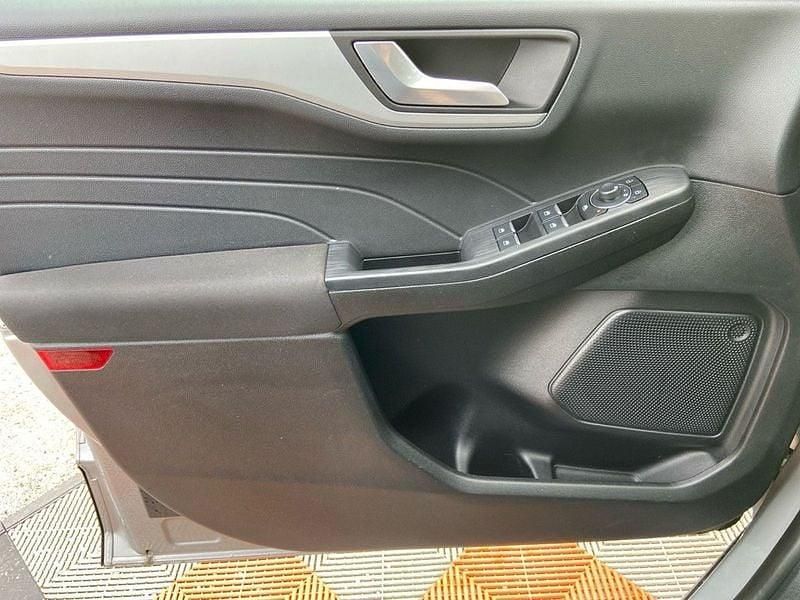 Occasion Ford Kuga Cool & Connect 150 ch (110 kW) 2024 Gris solar SUV