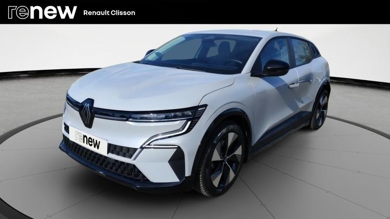 Gris Utilisé 2022 Renault Mégane Equilibre SUV | 24 180 € (Prix juste) - Image 1/4