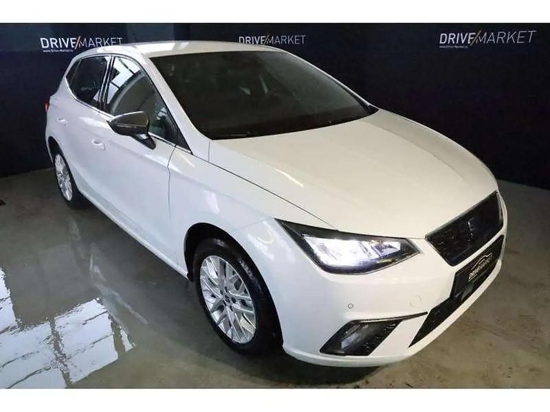 Blanc Occasion 2025 Seat Ibiza XCELLENCE Berline | 22 480 € (Prix assez cher) - Image 1/4