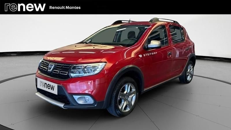 Rouge Utilisé 2018 Dacia Sandero Stepway Citadine | 9 980 € - Image 1/4