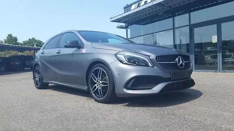 Gris Utilisé 2017 Mercedes A200 Berline | 20 990 € (Prix cher) - Image 1/2