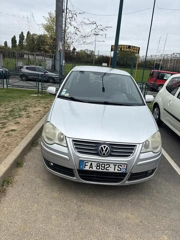 Gris Utilisé 2007 VW Polo Berline | 2 800 € - Image 1/4