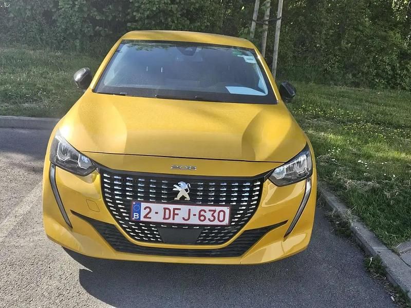 Jaune Utilisé 2023 Peugeot 208 Allure Citadine | 14 500 € (Bon prix) - Image 1/4