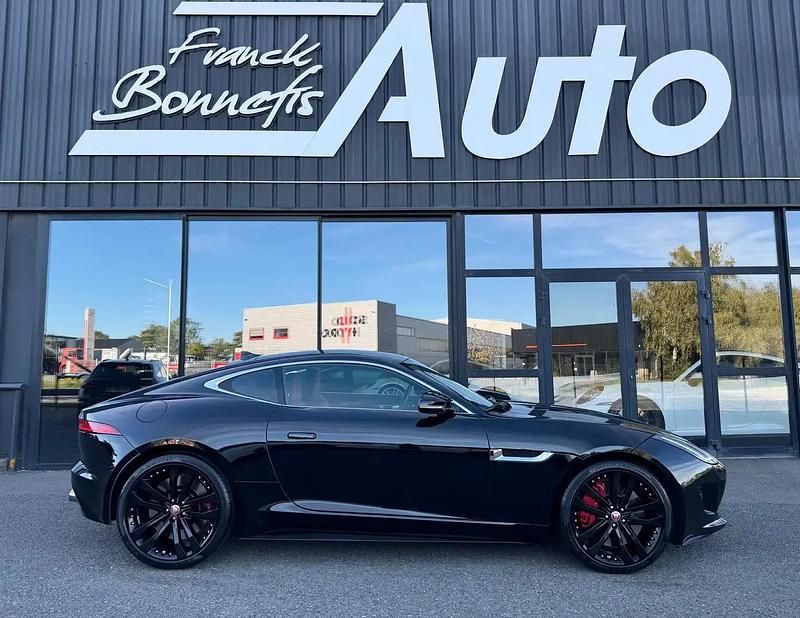 Noir Utilisé 2014 Jaguar F-Type R Coupé | 59 990 € (Prix juste) - Image 1/4