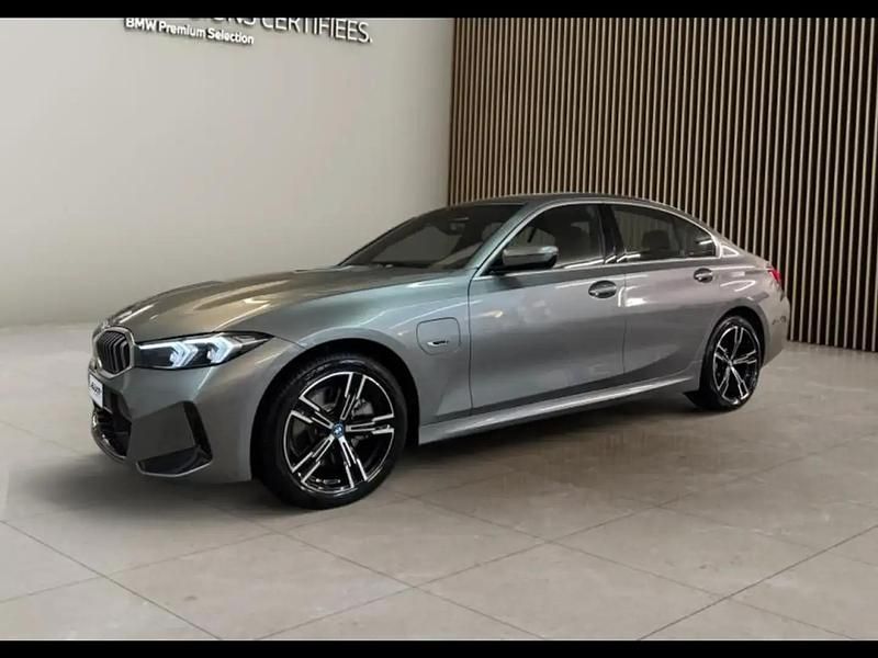 Gris Utilisé 2025 BMW 330 M Sport Berline | 54 990 € (Prix cher) - Image 1/4