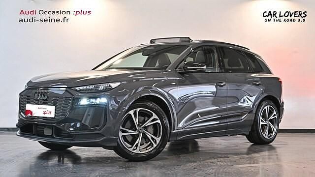 Gris magnétique Utilisé 2025 Audi Q6 e-tron Performance SUV | 79 499 € (Prix juste) - Image 1/4